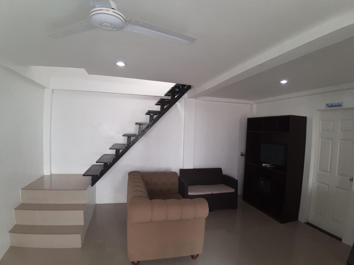 Heartland Hotel Serviced Rooms & Apartments. 팡라오 외부 사진